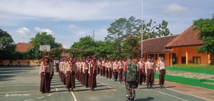 Pendidikan Karakter dan Kebangsaan oleh Babinsa di SMPN 3 Banjarnegara