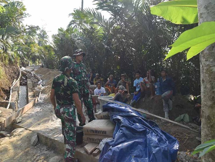 Kontribusi Serma Marlin Gumala dalam TMMD 120 Banjarnegara