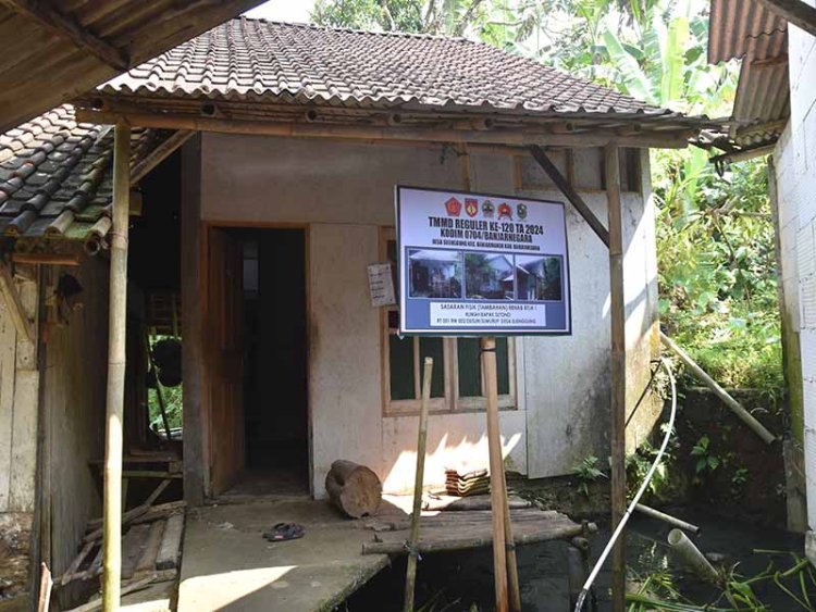 TMMD Reguler ke-120 Membangun Rumah Sutono di Dusun Semurup Desa Sijenggung