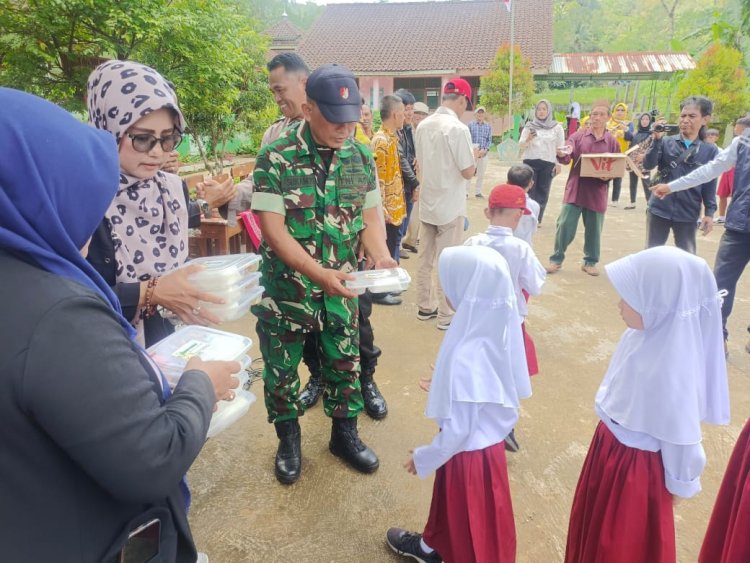 Batitud  menghadiri Acara  Ceremonial Pembagian Makan Bergizi Gratis