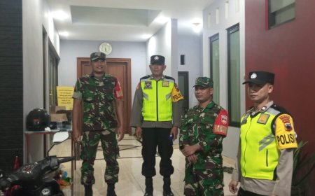Babinsa Koramil 04/Karangkobar Bersama Bhabinkamtibmas Giat Pengaman Ibadah Jum'at Agung Greja JKl Anugerah ILLAHI