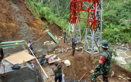 Semangat Gotong Royong Warnai Pembangunan Jembatan Gantung Garuda di Punggelan