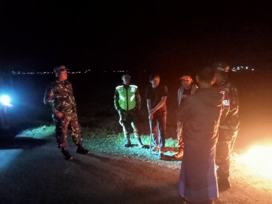 Babinsa Koramil 06 Kalibening Aktif  Laksanakan Patroli Siskamling