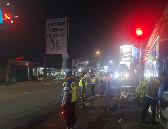 Sinergi TNI–Polri di Klampok Menjaga Nyaman Arus Mudik Lebaran 1447 H