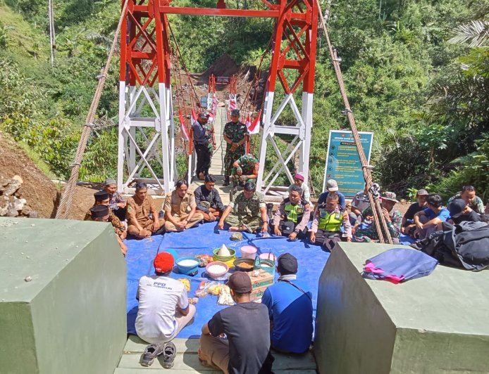 ​ Kasdim 0704 Banjarnegara Resmikan Jembatan Perintis Garuda