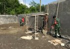Babinsa Dampingi Progres Pengacian Dinding dan Leveling Tanah KDKMP di Desa Randegan