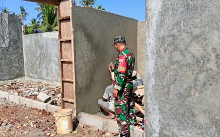 Babinsa Koramil 07 Mandiraja Awasi Progres Pembangunan KDKMP di Desa Somawangi