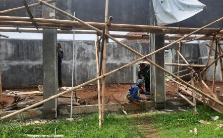 Sentuhan Akhir yang Menentukan Babinsa Dampingi Finishing KDKMP Desa Tapen