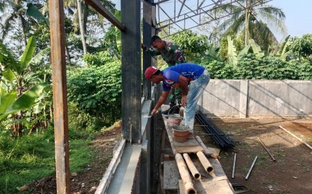 Keramik Mulai Terpasang KDKMP Purwasana Kian Menampakkan Wajah Akhir