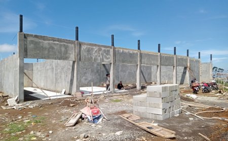 Babinsa Koramil 05 Batur Awasi Pembangunan KDKMP di Desa Sumberejo