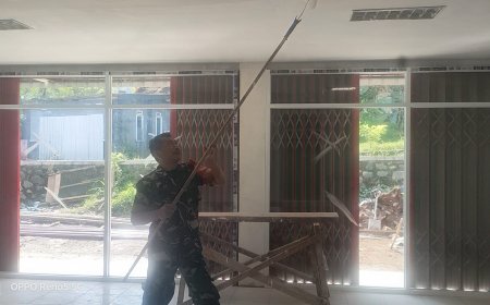 Babinsa Koramil 12 Sigaluh Awasi Pembangunan KDKMP di Desa Kemiri