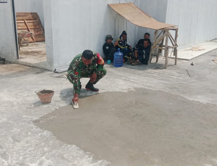 Babinsa Dampingi Pembangunan KDKMP Desa Pagelak