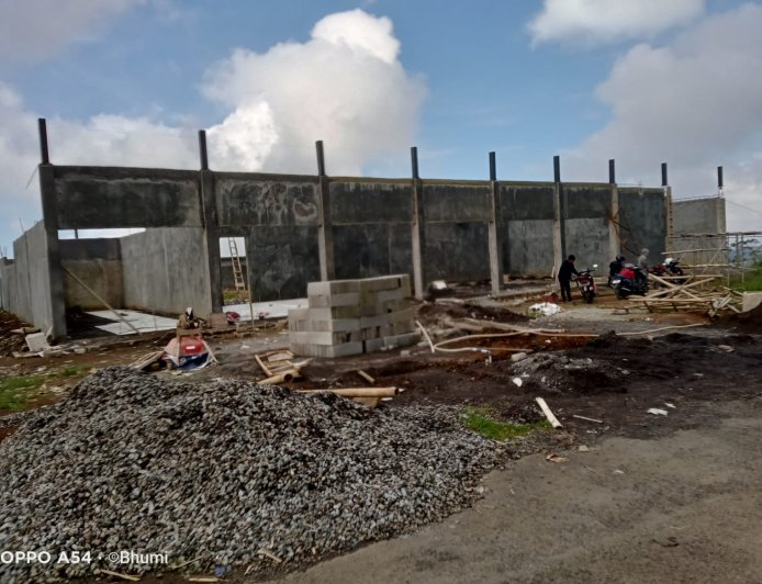 Babinsa Koramil 05 Batur Awasi Pembangunan KDKMP di Desa Sumberejo