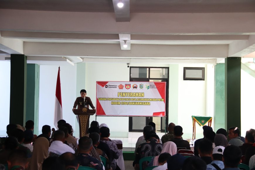 Kodim 0704 Banjarnegara Serahkan Kendaraan Operasional Truk untuk KDKMP