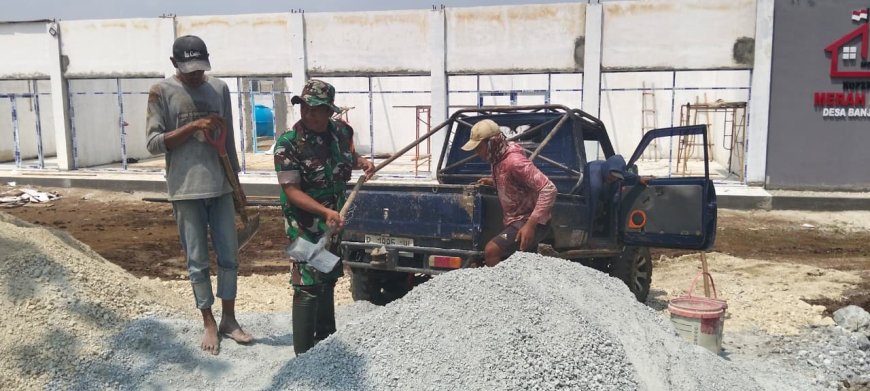 Dari Pondasi hingga Finishing Babinsa Dampingi Pembangunan KDKMP Desa Banjengan