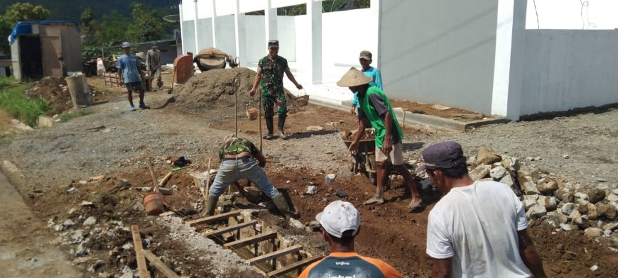 Jalan Menuju Harapan Babinsa Dampingi Pembangunan Akses KDKMP di Desa Bandingan