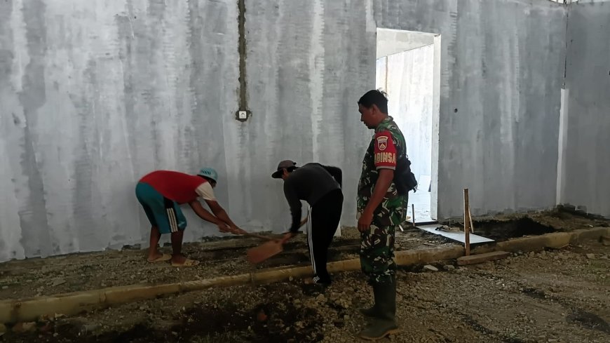 Babinsa Dampingi Pembangunan KDKMP di Desa Karangsalam