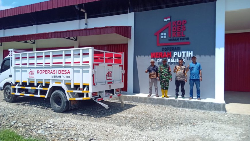 Babinsa Koramil 08 Purwanegara Awasi Pembangunan KDKMP di Desa Kaliajir