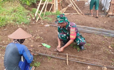Babinsa Sigaluh Dampingi Pembangunan KDKMP di Kalibenda