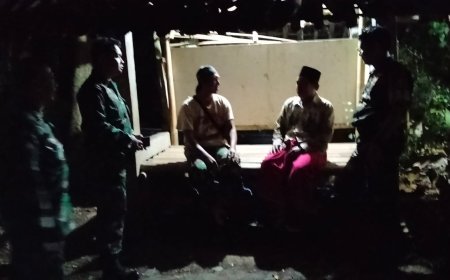Anggota Koramil 07/Mandiraja melaksanakan Patroli malam bersama Banser
