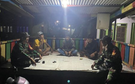 Tingkatkan Keamanan Lingkungan Babinsa Koramil 10 Bawang Ajak Warga Aktif Siskamling