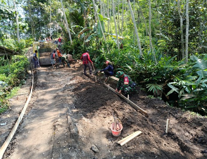 TMMD Sengkuyung Tahap II 2026 di Desa Lawen Percepat Pembangunan dan Tingkatkan Kebersamaan