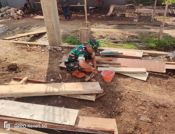 Pengawasan Babinsa Sigaluh Percepat Pembangunan KDKMP Kalibenda