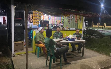 Babinsa Koramil 10 Bawang Intensifkan Patroli Malam di Pos Siskamling