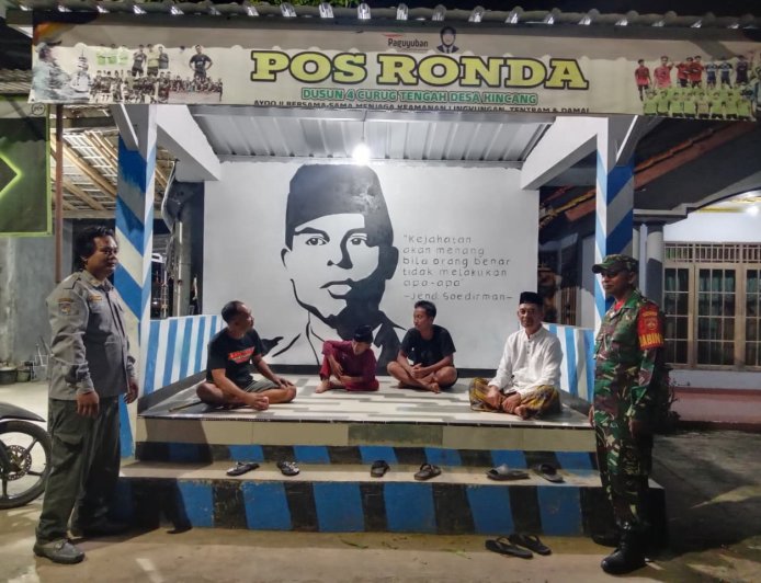 Tingkatkan Lingkungan Aman Babinsa Koramil 15 Rakit Patroli Rutin Bersama Linmas