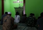 Di Tengah TMMD Peltu Widodo Pererat Kebersamaan Lewat Salat Berjamaah Bersama Warga