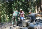 Jalinan Kawat Jalinan Kebersamaan Satgas TMMD dan Warga Bersatu Membangun Desa