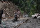 Motor Andalan Edi Jadi Penggerak Harapan Langsir Semen Demi Jalan Baru di Gumelem Kulon