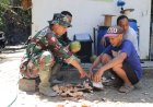 Kelapa Muda Pelepas Dahaga Satgas TMMD Reg 129