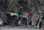Serka Munasibun dan Warga Berpacu Waktu Rampungkan Rabat Beton TMMD