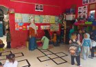 Ibu Selfi Guru PAUD yang Menyambut Hadirnya Jalan Baru untuk Masa Depan Anak Desa