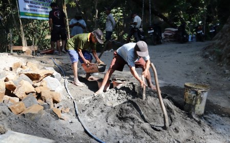 Semangat Gotong Royong yang Menguatkan Pondasi Pos Kamling TMMD