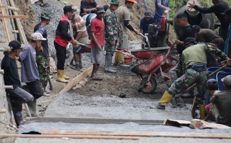 Kebersamaan TNI dan Warga Jadi Kekuatan Utama Percepat Pembangunan Jalan TMMD