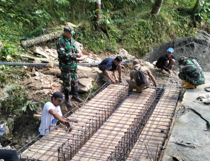 Rangka Besi Kokoh untuk TMMD Reg 129