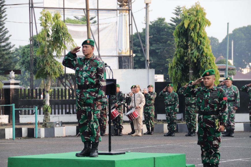 Kasdim 0704 Banjarnegara Pimpin Upacara Bendera Tekankan Disiplin dan Profesionalisme Prajurit