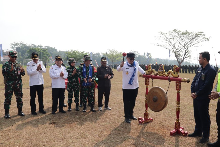 Dentang Gong Buka Harapan Baru TMMD Reguler ke-129 Resmi Dimulai di Gumelem Kulon