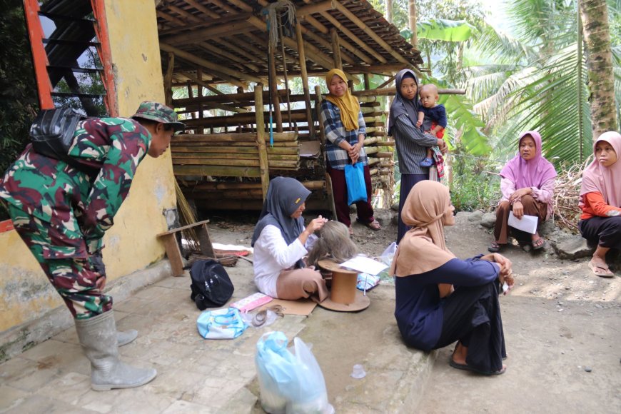 Obrolan Serka Munasibun dan Pembuat Wig TMMD Hadir Dekat dengan Kehidupan Warga