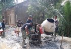 Pratu Lukas Setia di Samping Molen Menjaga Irama Pengecoran TMMD