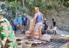 Enam Plat Beton Hampir Rampung Akses Warga Gumelem Kulon Kian Lancar