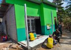 Lantai Mulai Berkeramik RTLH Pak Toid Capai 75 Persen