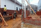 Danramil 06 kalibening bersama warga melaksanakan pendampingan kegiatan Rehabilitasi Rumah Tidak Layak Huni