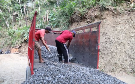 Droping Material Split Dipercepat Satgas TMMD Jaga Ritme Pengecoran