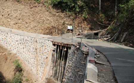 Plat Beton Rampung Dicor TMMD Tinggal Selesaikan Pemasangan Handrail