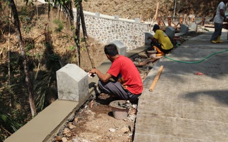 Gara-Gara Pak TNI Jalan yang Dulu Berbahaya Kini Jadi Harapan Baru