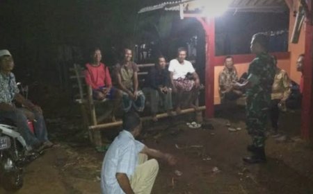 Babinsa Laksanakan Patroli Malam Cek Pos Ronda di Desa Purwonegoro