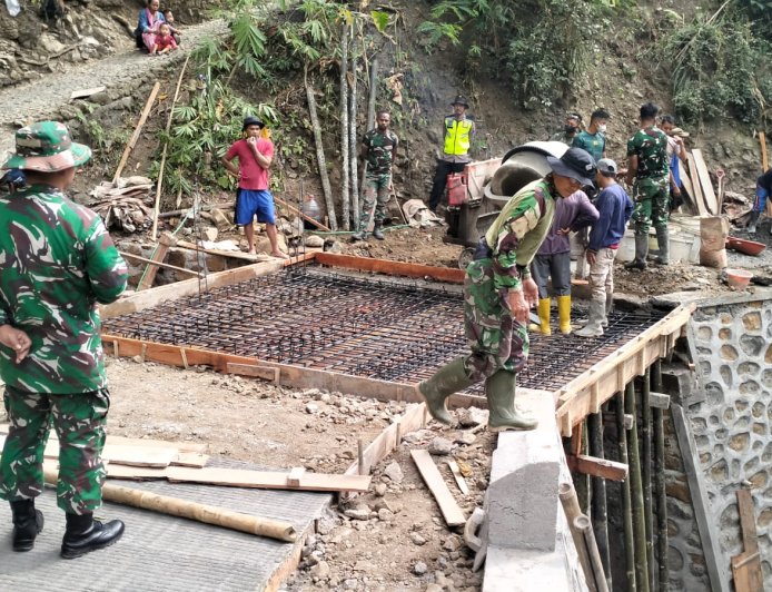 Enam Plat Beton Dibangun TMMD Hadirkan Akses yang Lebih Aman